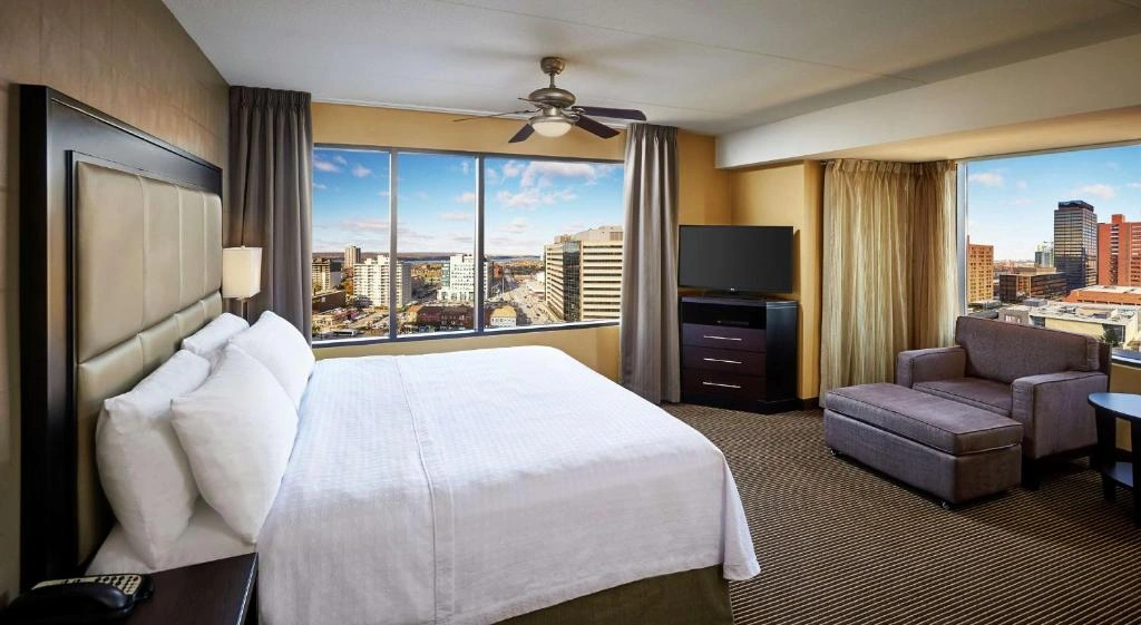 HOMEWOOD SUITES BY HILTON HAMILTON