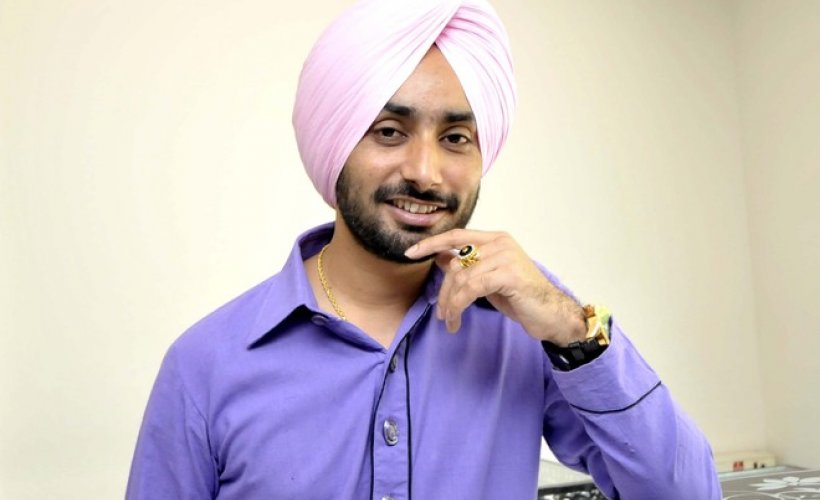 Satinder Sartaaj at FirstOntario Centre